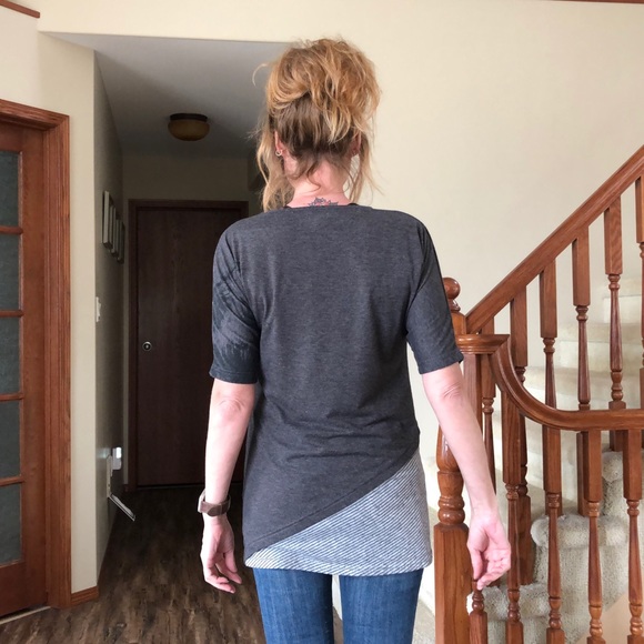 3/$25 - Oxygen grey/black short sleeve tshirt - Picture 12 of 12